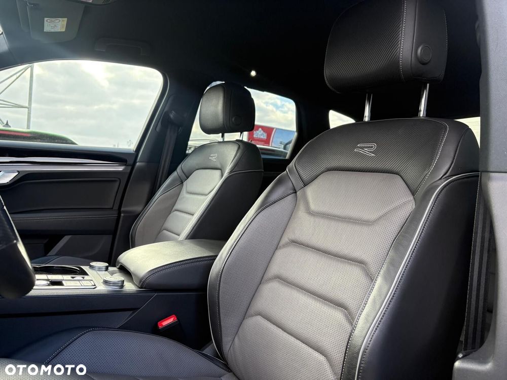 Volkswagen Touareg 3.0 V6 TDI SCR 4Mot R-Line - 38