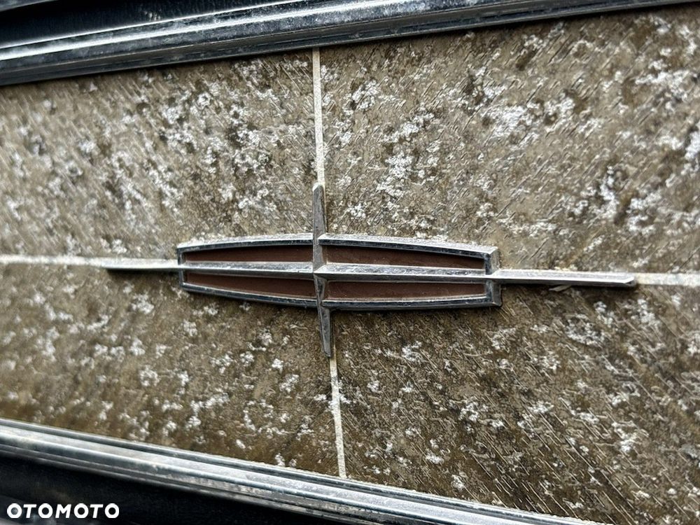 Lincoln Continental - 32