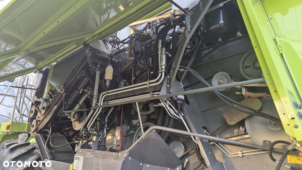 Claas Lexion 620 z hederem - 32