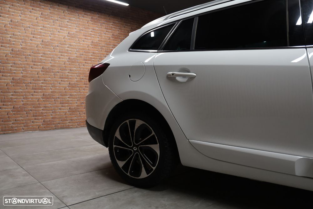 Renault Mégane Sport Tourer ENERGY dCi 130 BOSE EDITION - 2