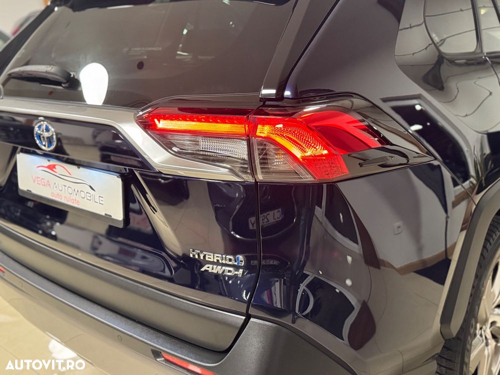 Toyota RAV4 2.5 4x4 Team Deutschland - 40