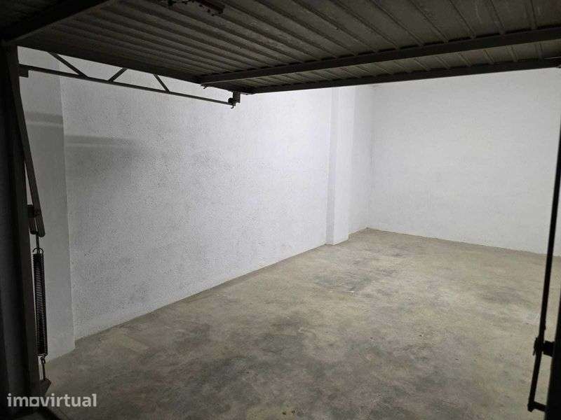 Garagem para arrendamento - Grande imagem: 2/6