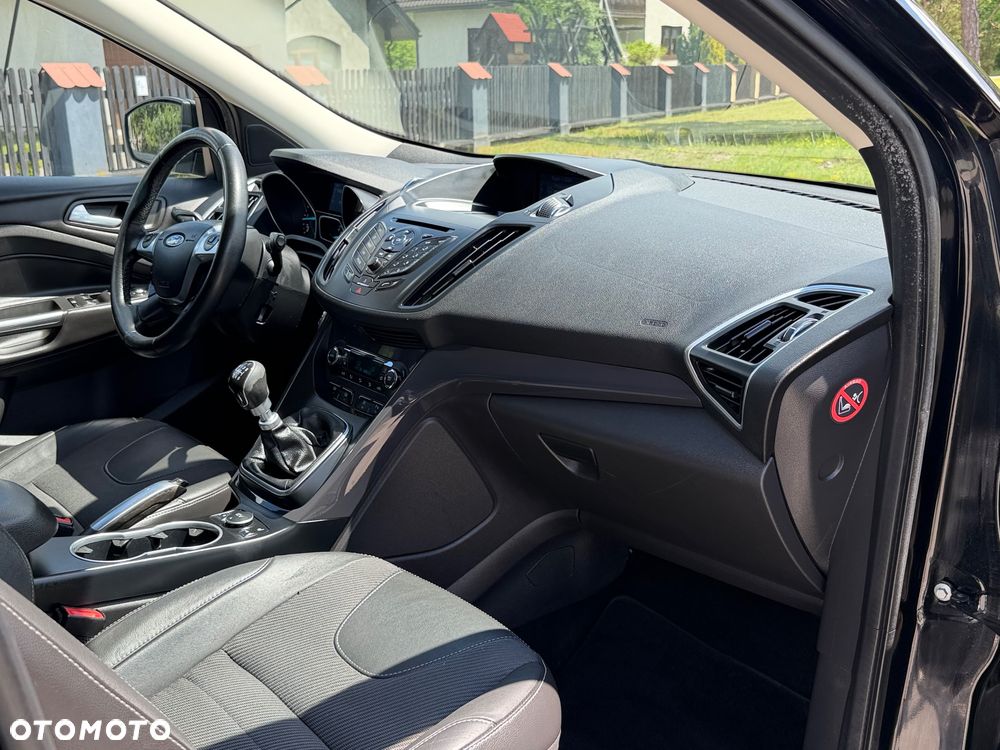 Ford Kuga 2.0 TDCi 4WD Titanium Plus - 26