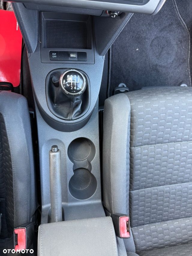 Volkswagen Touran - 16