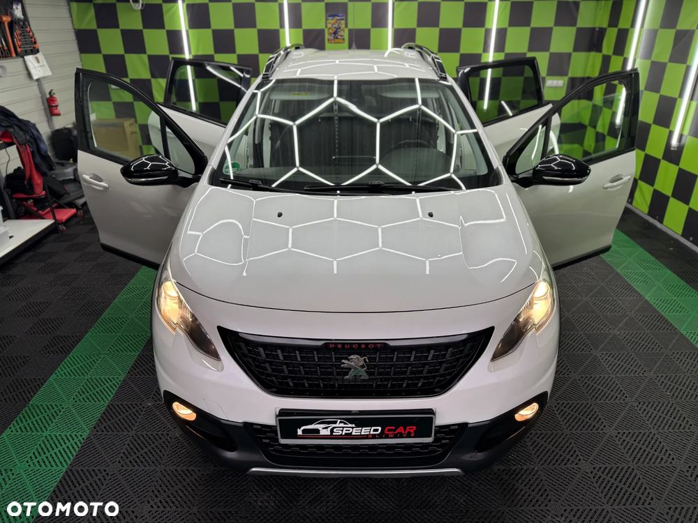 Peugeot 2008 1.2 PureTech GT Line S&S - 8