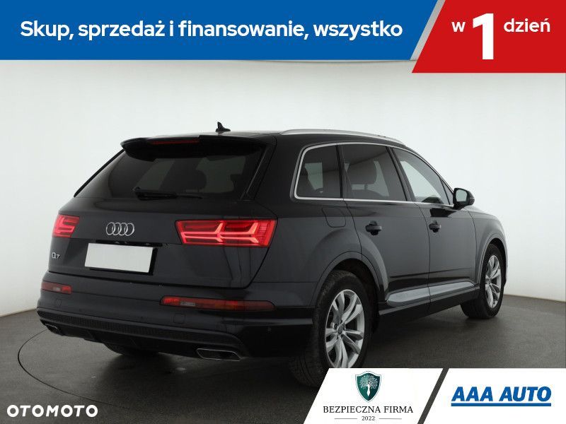 Audi Q7 - 7