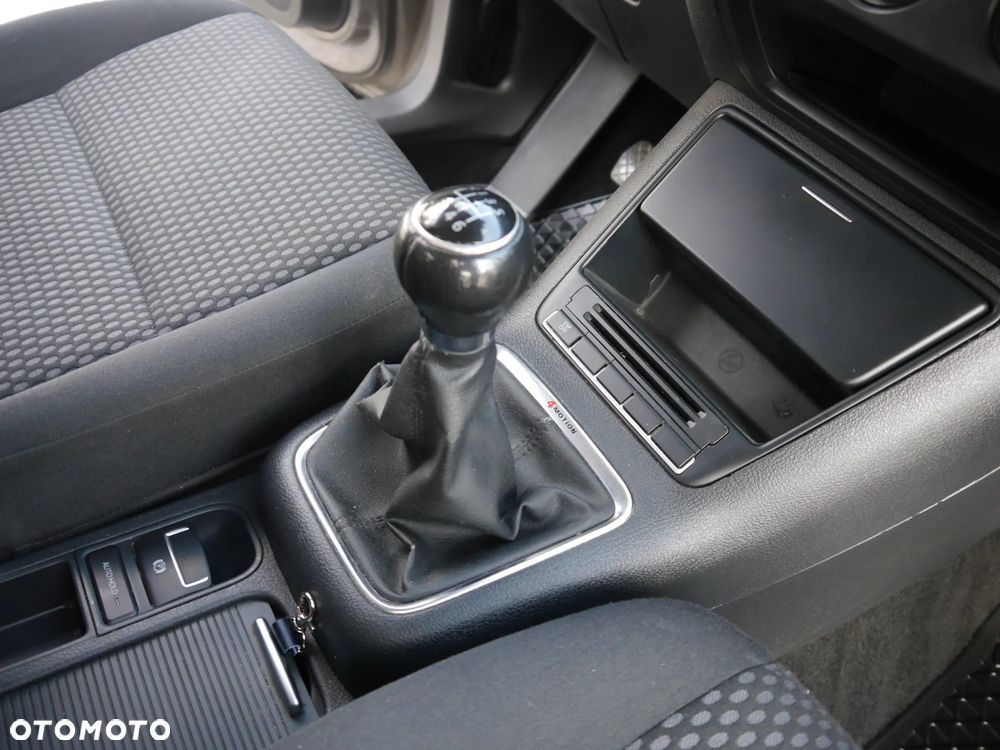 Volkswagen Tiguan 2.0 TDI DPF 4Motion Trend & Fun - 10
