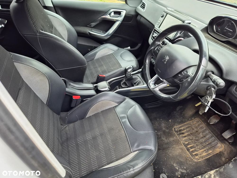 Peugeot 2008 82 VTI Allure - 7