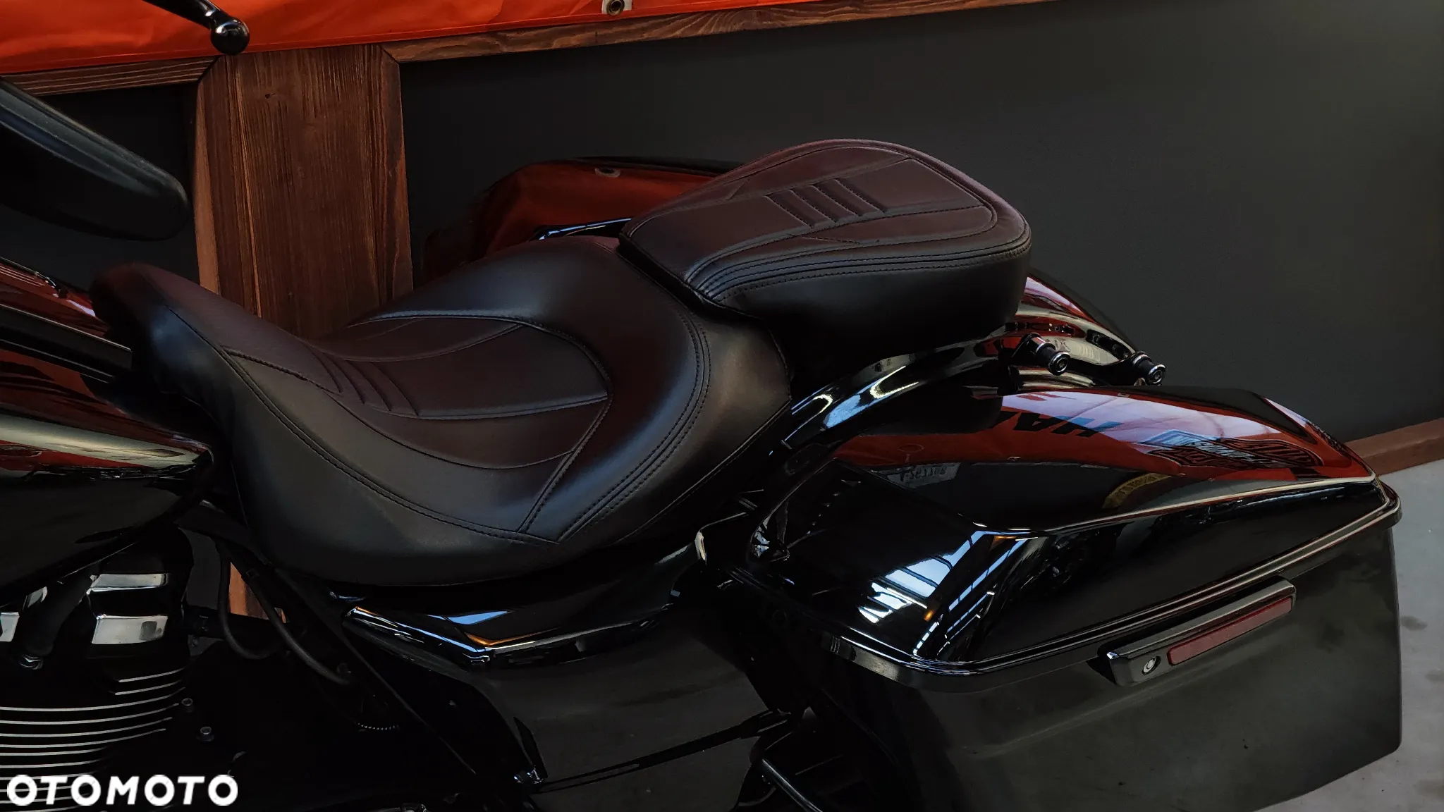 Harley-Davidson Touring Street Glide - 11