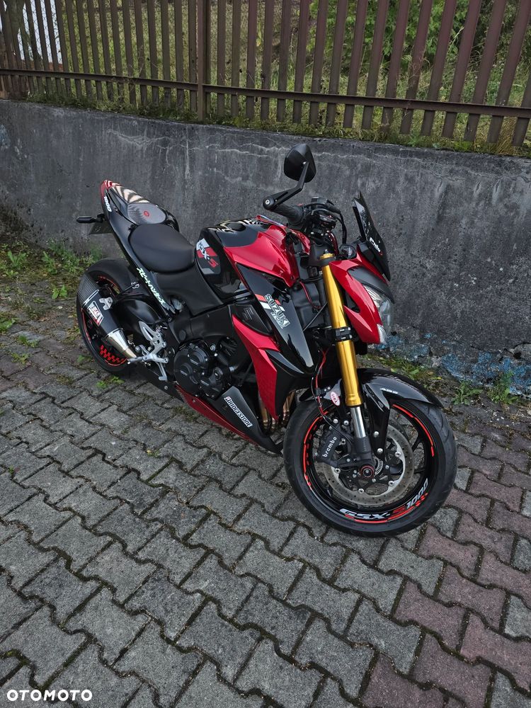 Suzuki GSX 1000 - 8
