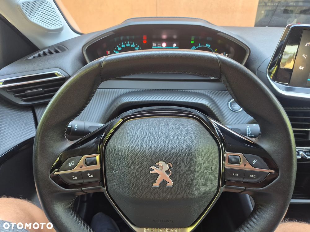 Peugeot 208 Elektromotor 136 Allure Pack - 12