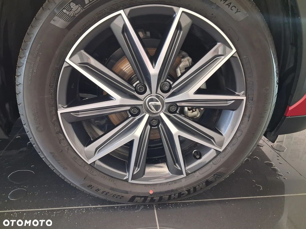 Lexus LBX 1.5 Hybrid Emotion - 27