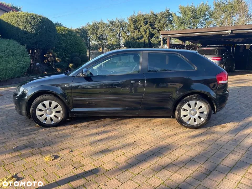 Audi A3 3-drzwiowe 1.6 Attraction - 3