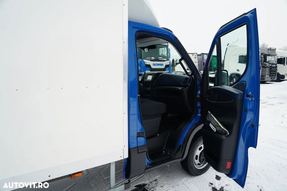 Iveco DAILY 35-160 / CONTAINER 4.2 M / LIFT - 750 kg / TWIN GVWR: 3500 KG - 37