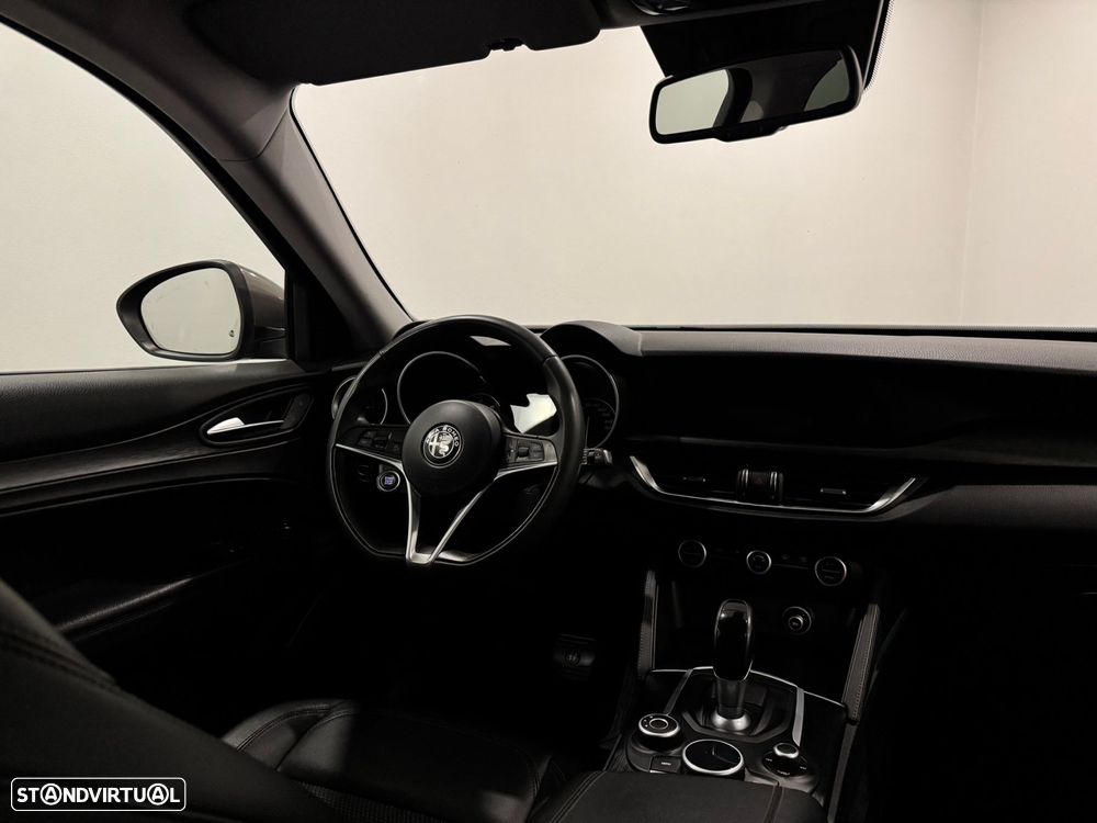 Alfa Romeo Stelvio 2.2 D Super AT8 - 33