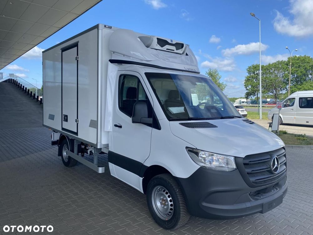 Mercedes-Benz Sprinter - 3