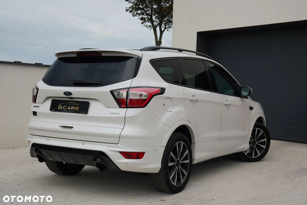 Ford Kuga - 10