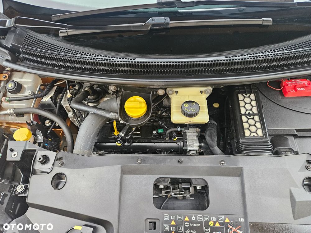 Renault Scenic ENERGY TCe 130 BOSE EDITION - 24