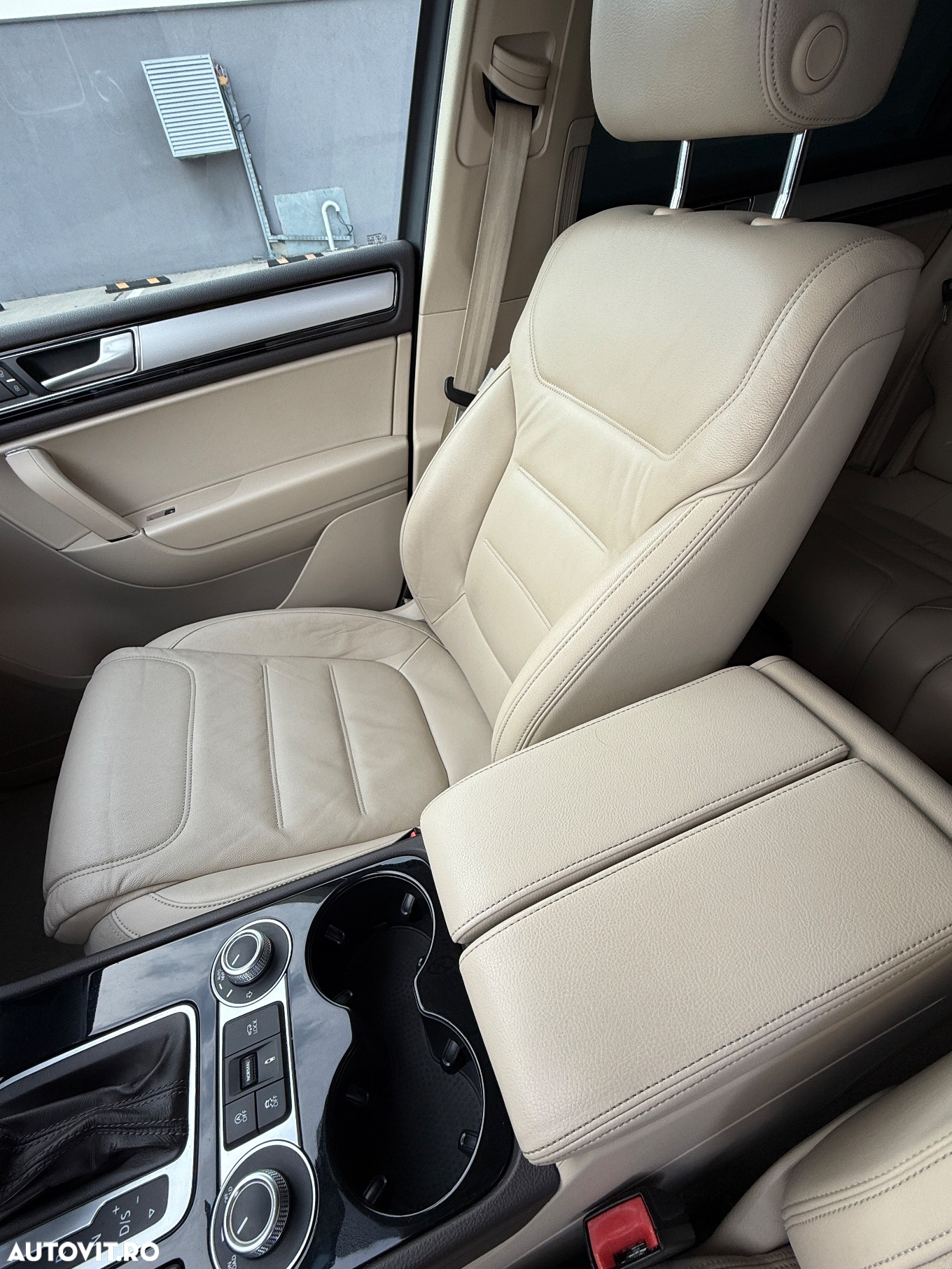 Volkswagen Touareg V6 TDI BMT Supreme Plus - 11