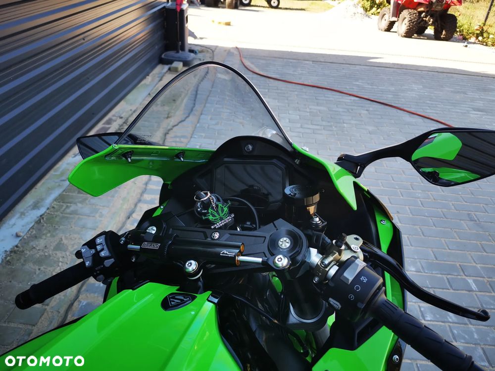 Kawasaki Ninja - 17