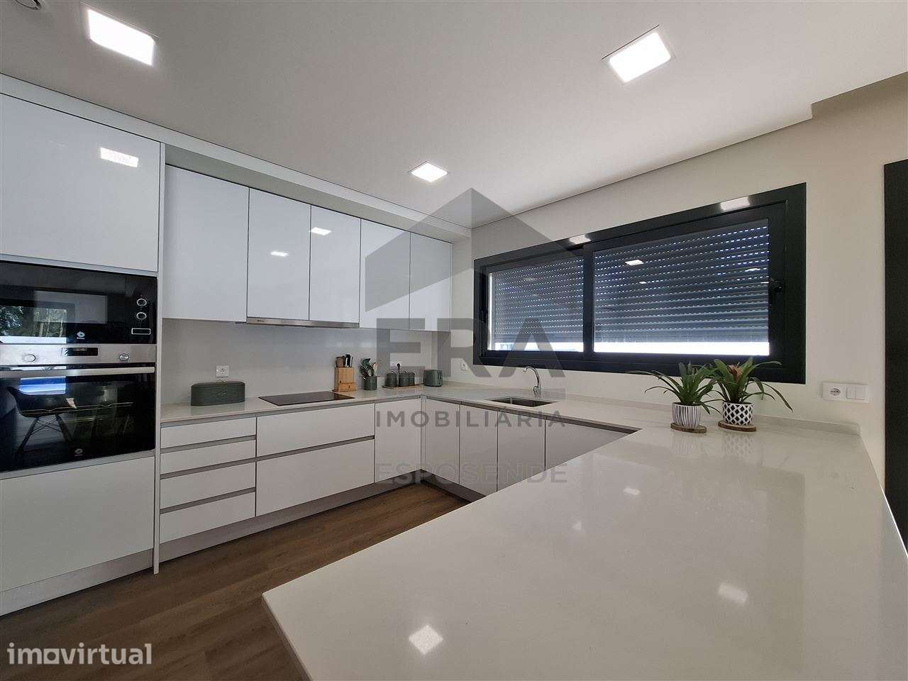 Moradia T3 com  piscina – Gemeses - Grande imagem: 5/29