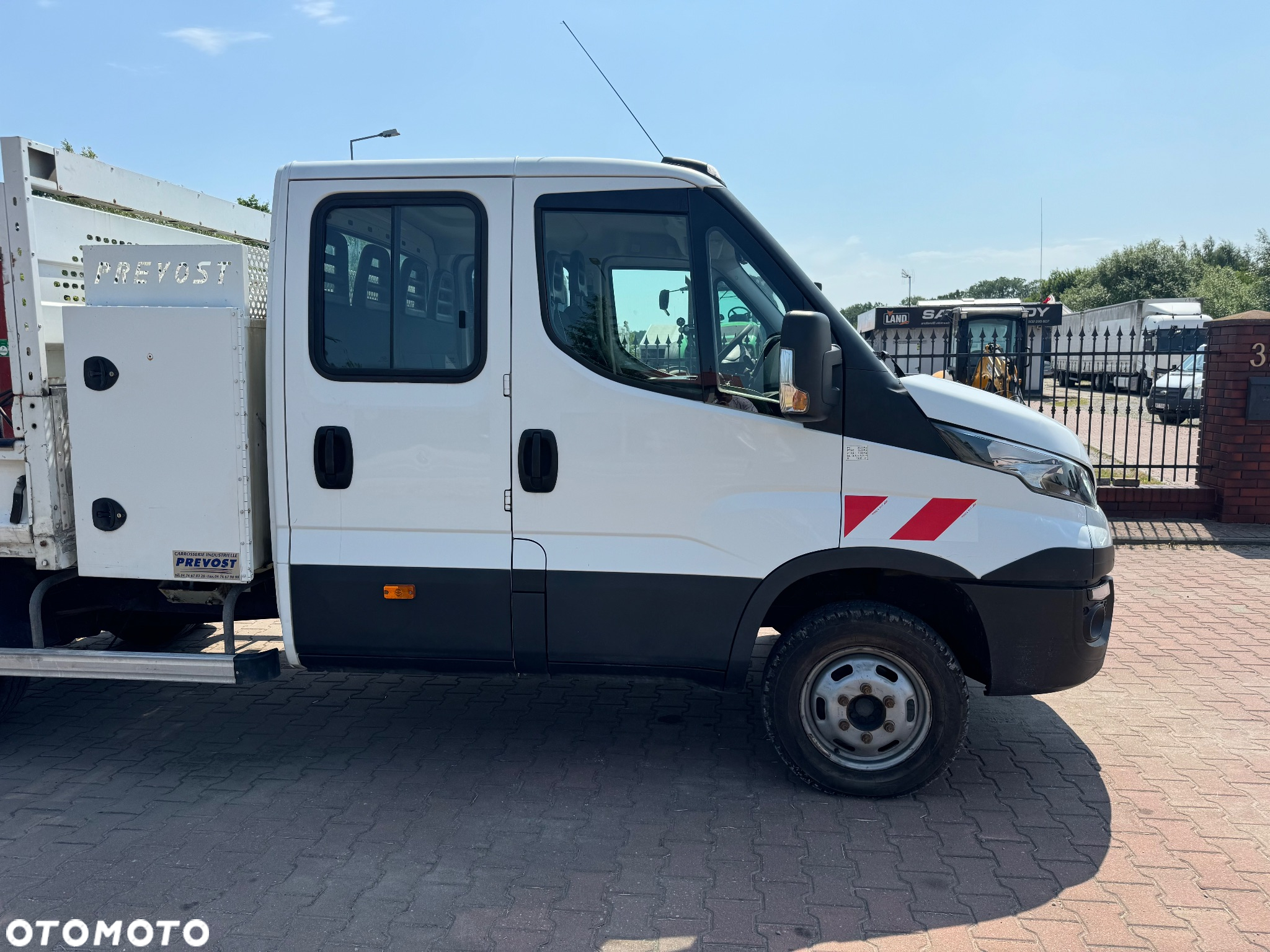 Iveco 35C16 - 12
