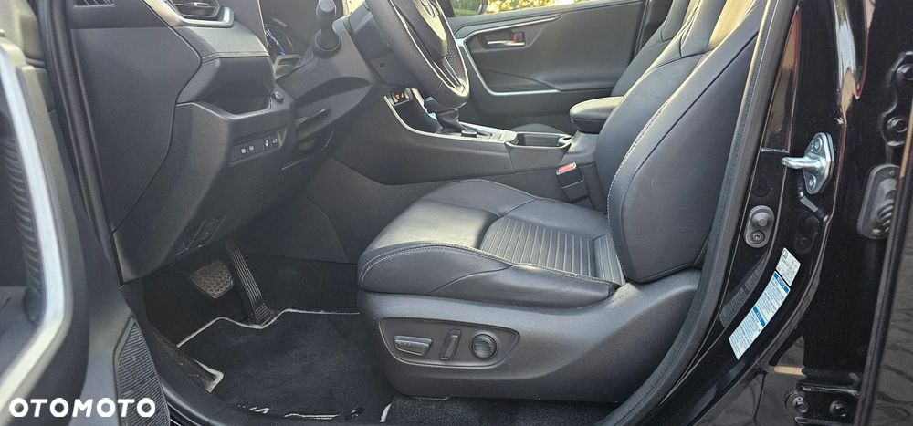 Toyota RAV4 2.5 Hybrid Black Edition by JBL 4x4 - 18