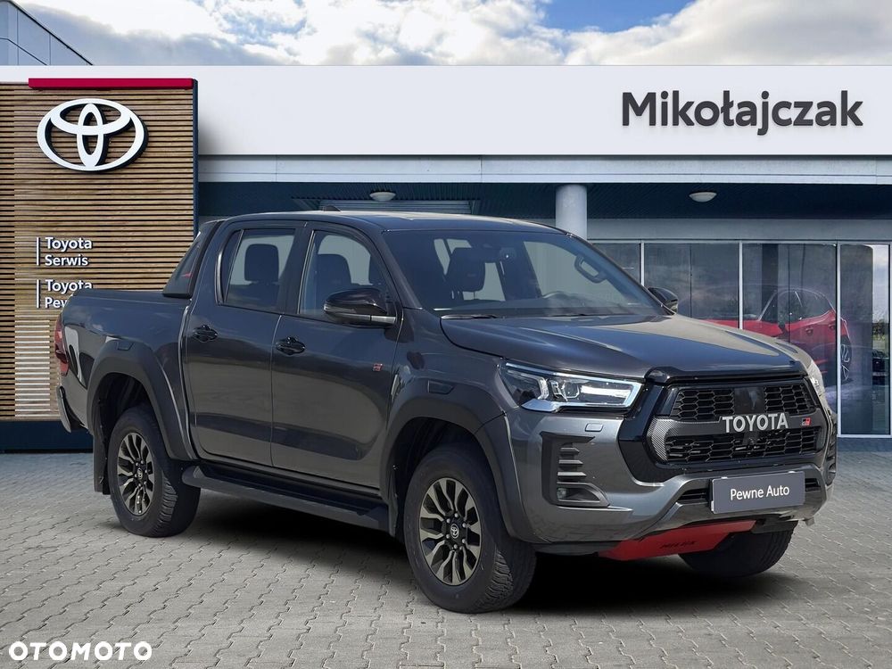 Toyota Hilux 2.8 D-4D Double Cab GR Sport 4x4 - 5