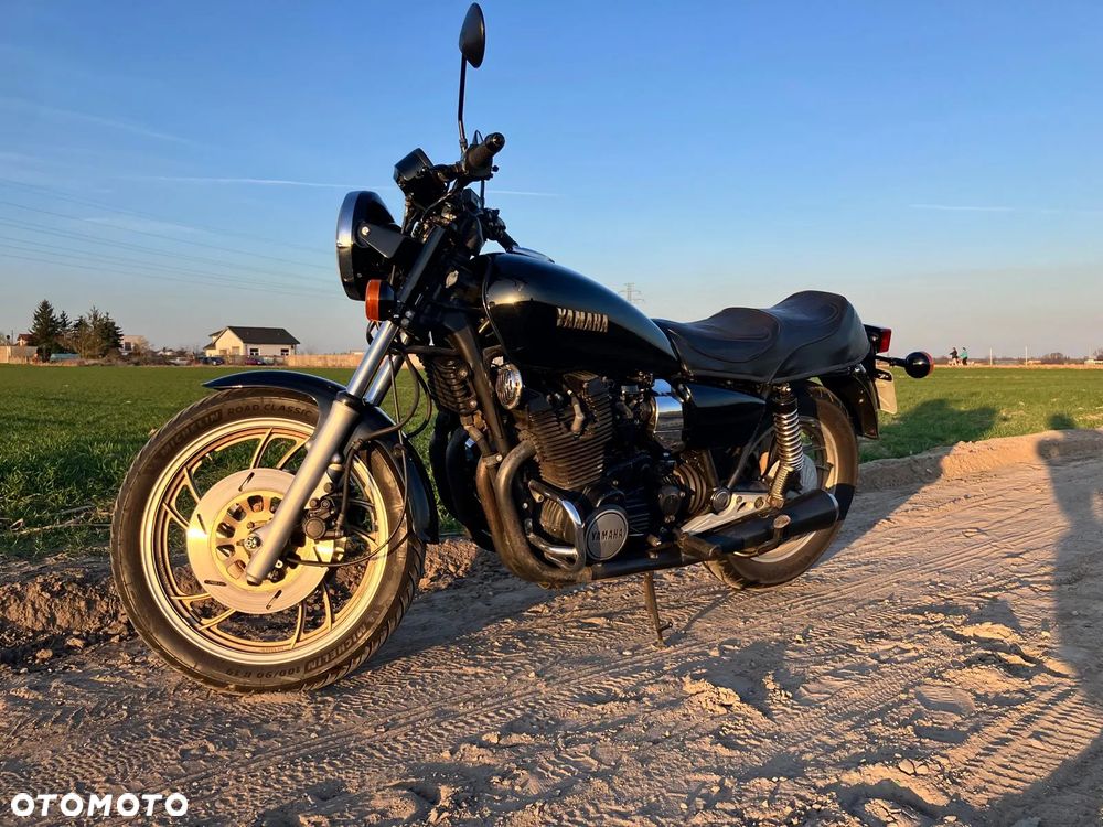 Yamaha XS - 2