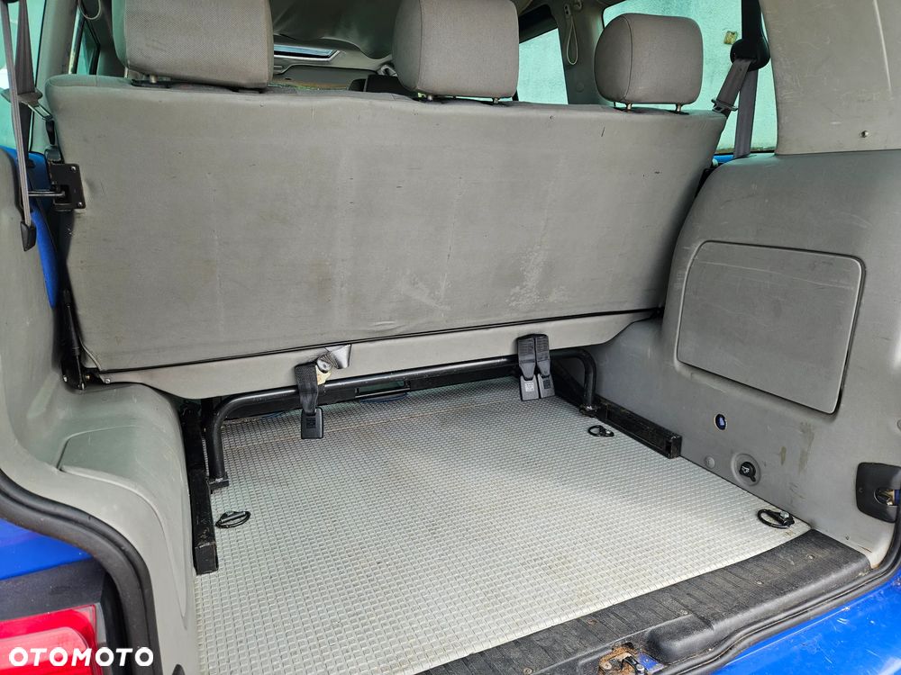 Volkswagen Multivan - 21