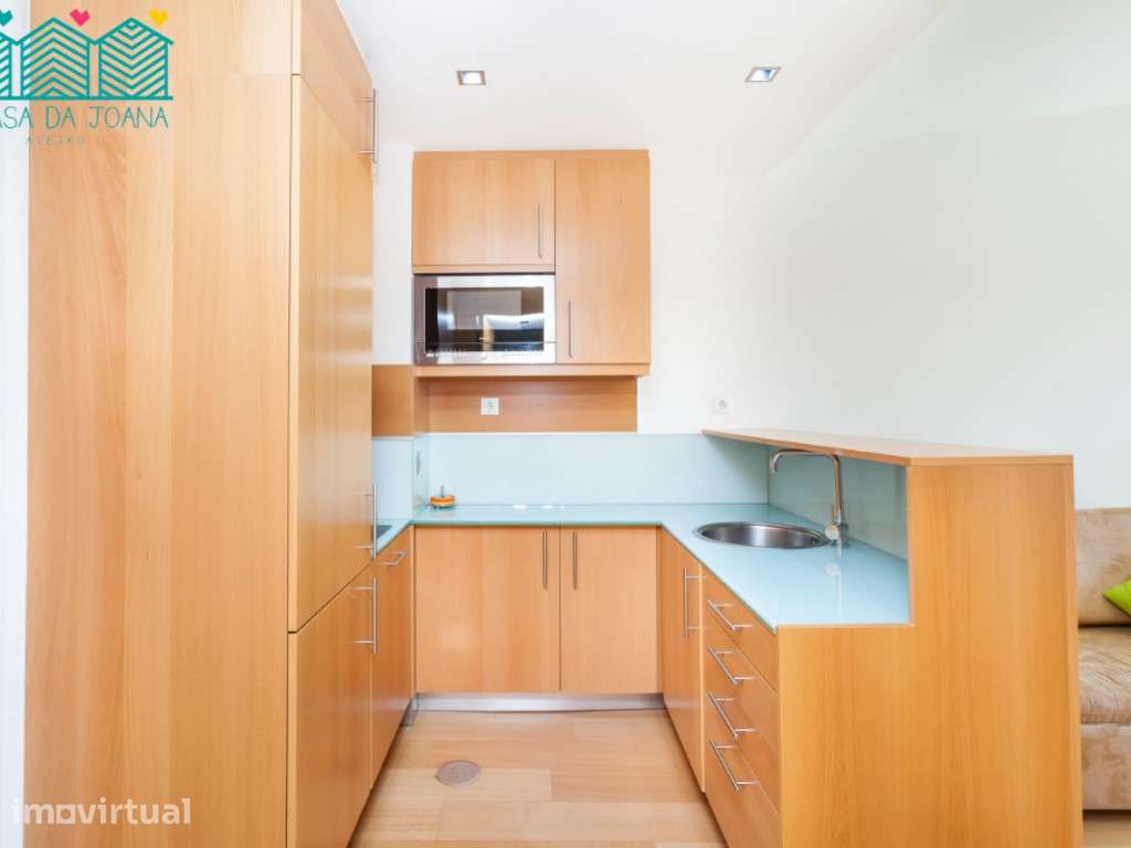 Apartamento T0 com Lugar de Garagem no Porto - Grande imagem: 2/24
