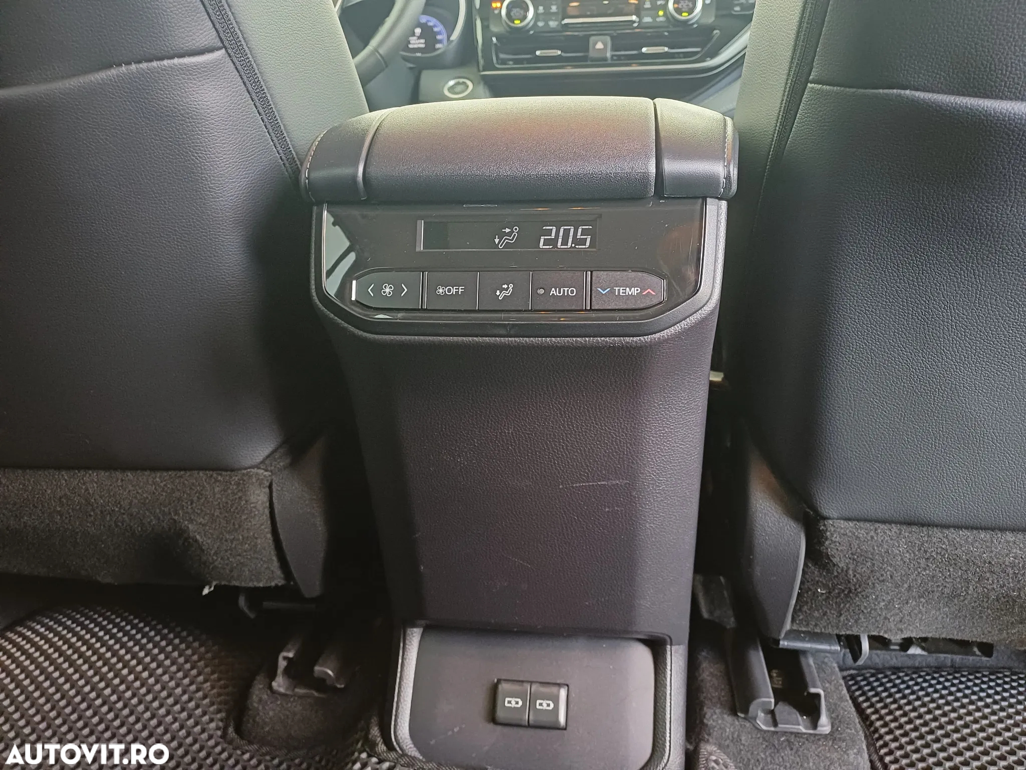 Toyota Highlander 2.5 L Hybrid Dynamic Force 248CP Exclusive Metallic - 27