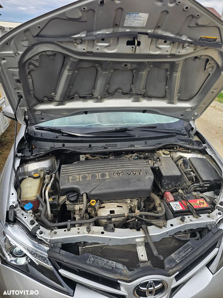 Toyota Auris - 11