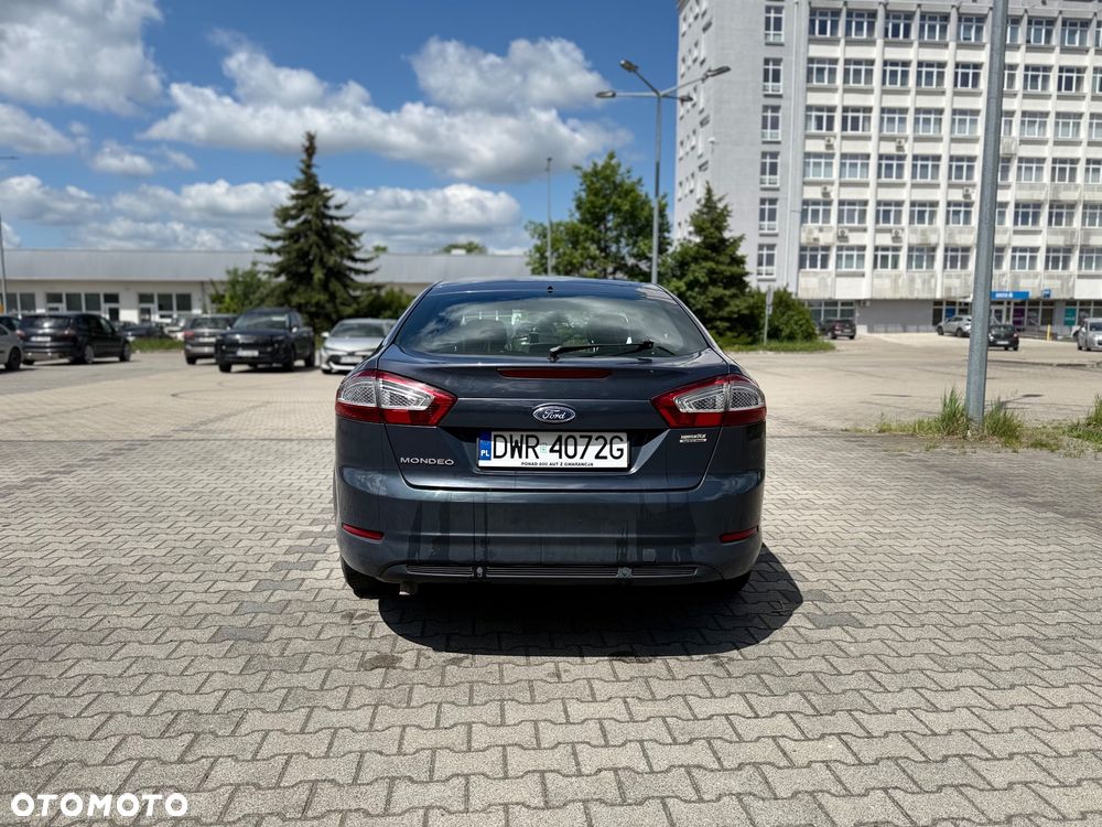 Ford Mondeo 2.0 TDCi Titanium - 10