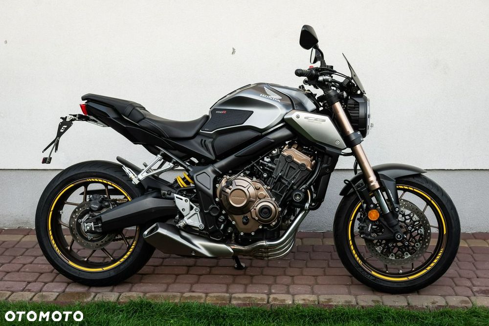 Honda CB - 3