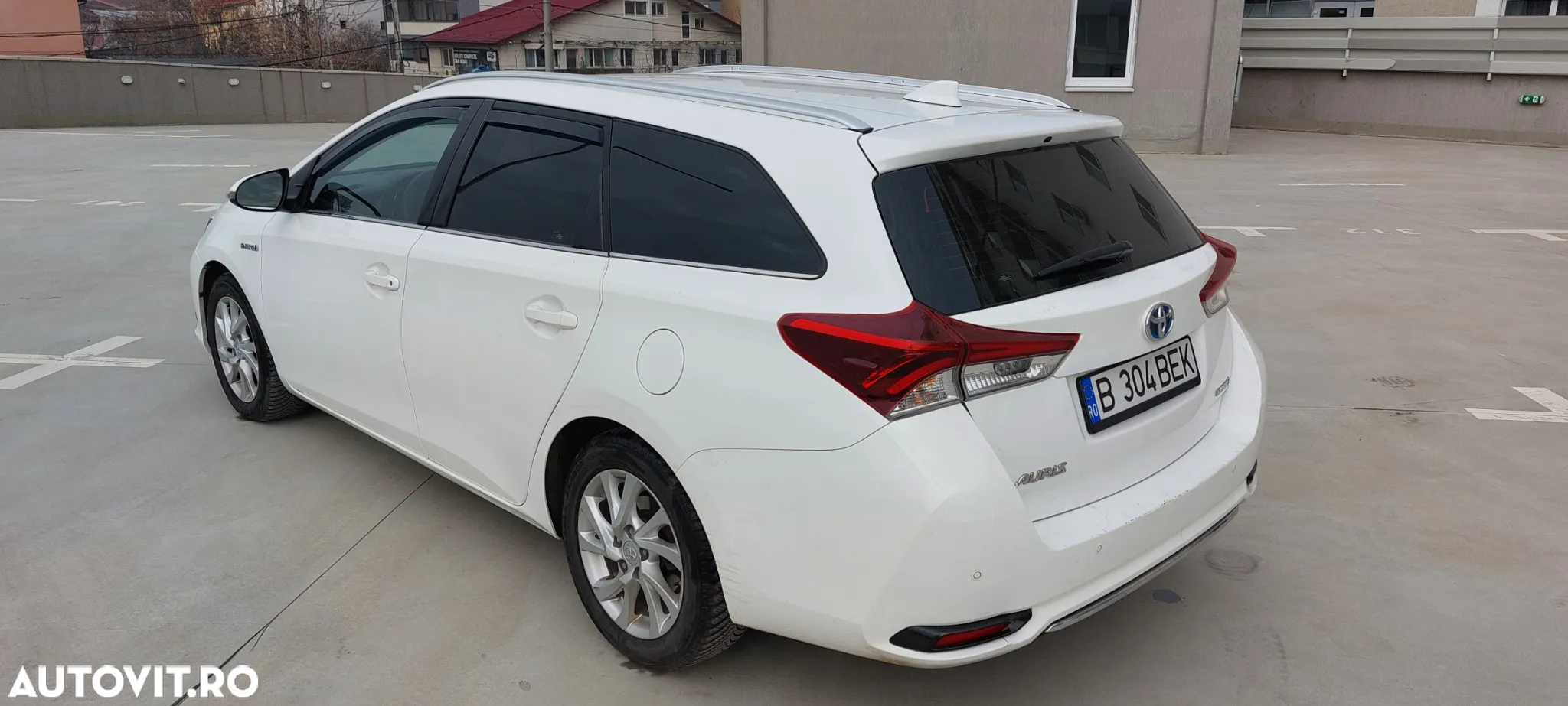 Toyota Auris - 4
