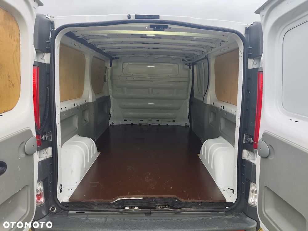 Renault Trafic - 25