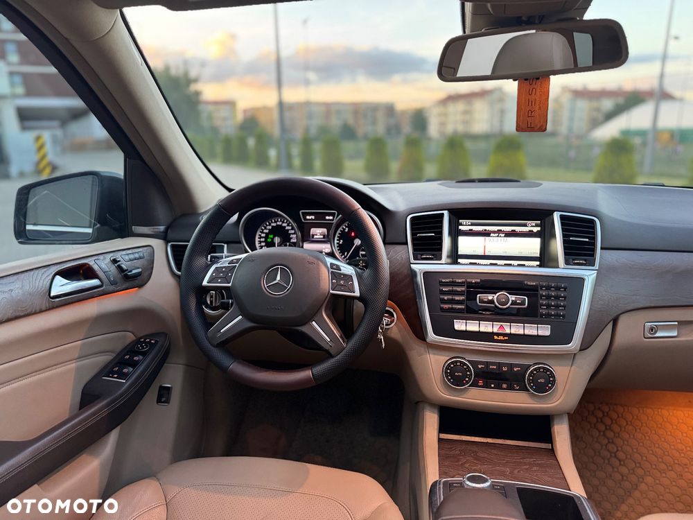 Mercedes-Benz ML 350 BlueTEC 4-Matic - 18