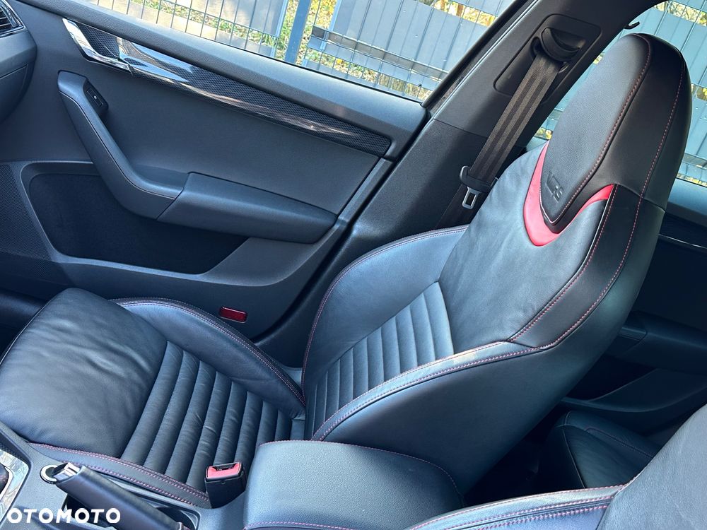 Skoda Octavia 2.0 TDI (Green tec) DSG RS - 16