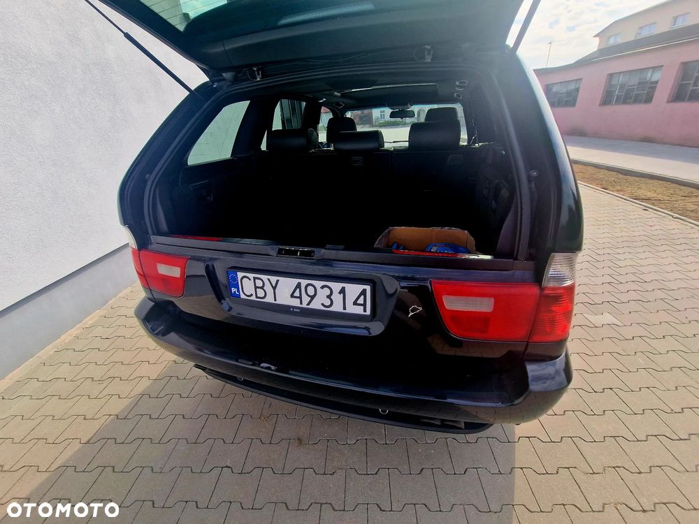 BMW X5 4.4i - 11