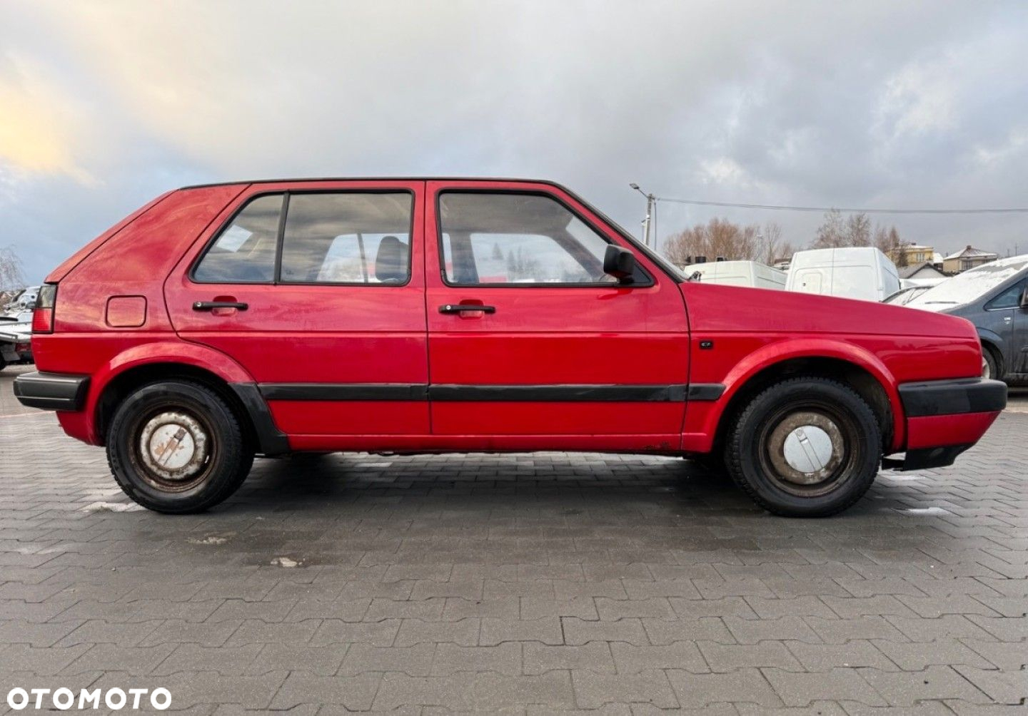 Volkswagen Golf - 2