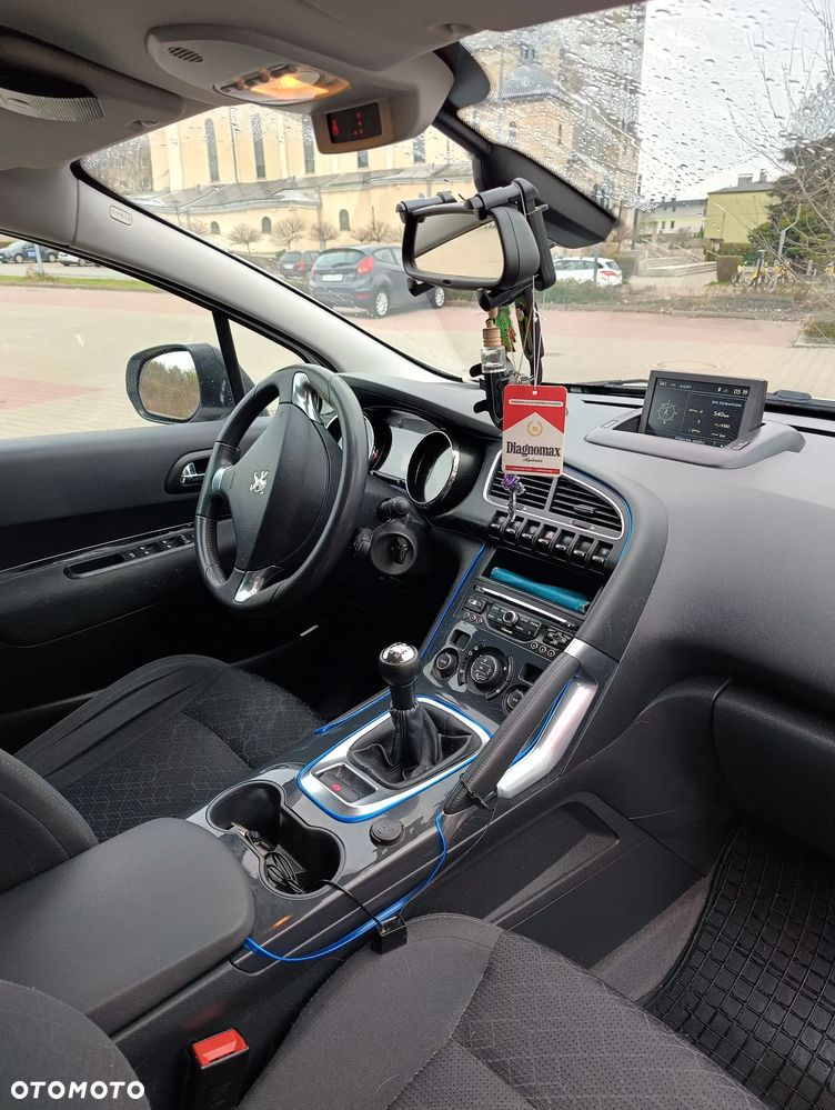 Peugeot 3008 120 VTi Style - 9