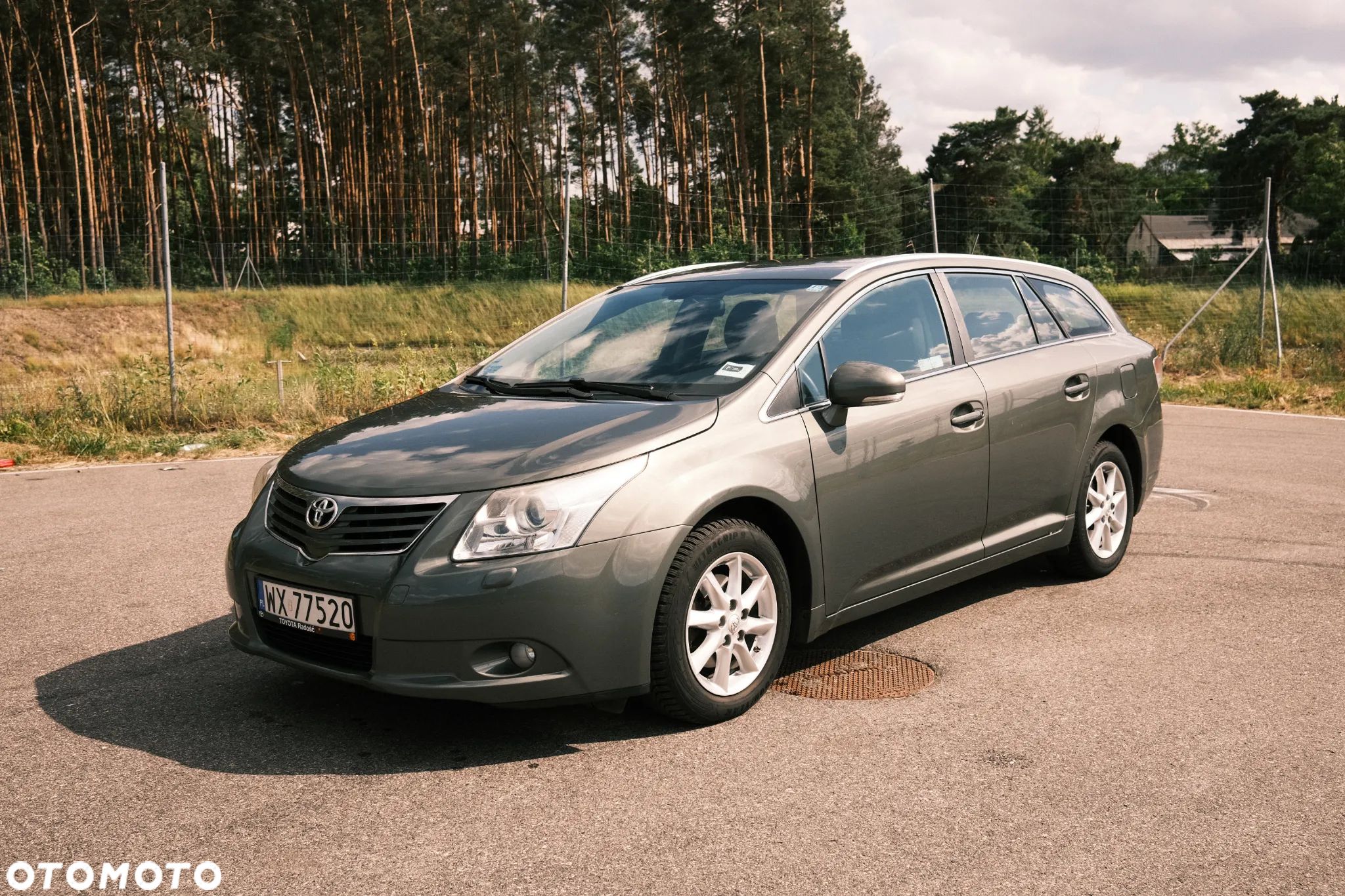 Toyota Avensis 1.8 Sol - 1