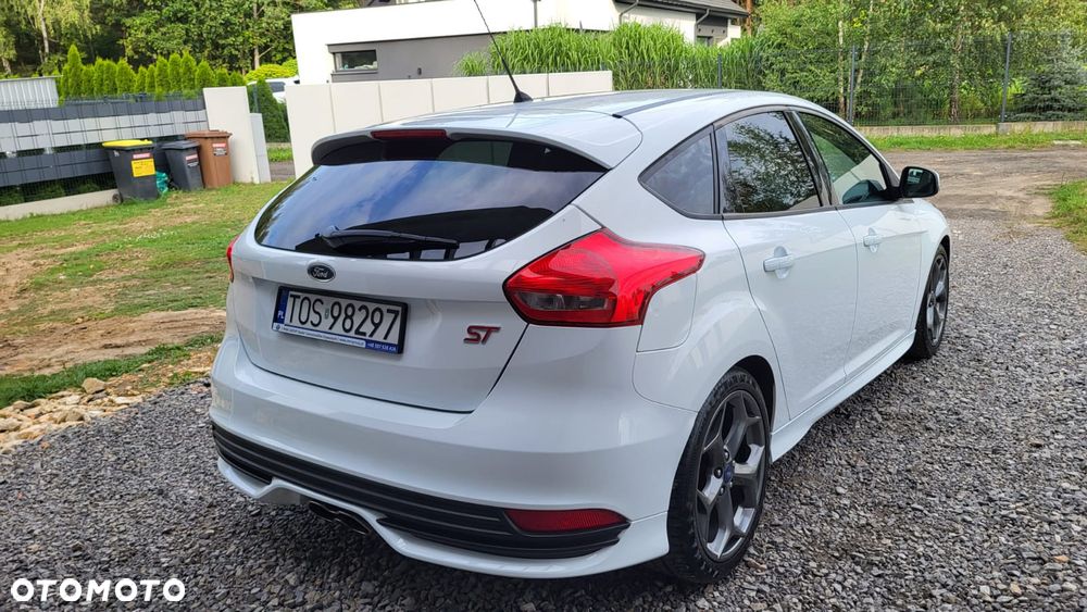 Ford Focus 2.0 TDCi ST - 13