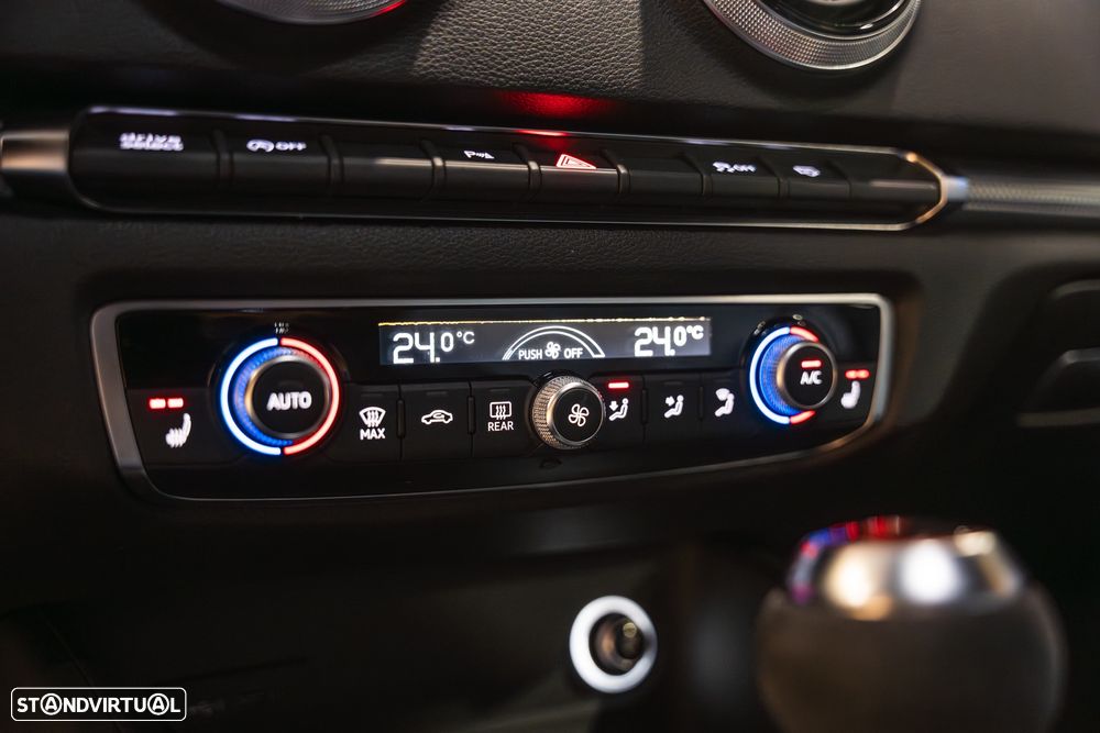 Audi RS3 Sportback 2.5 TFSI quattro S tronic - 21