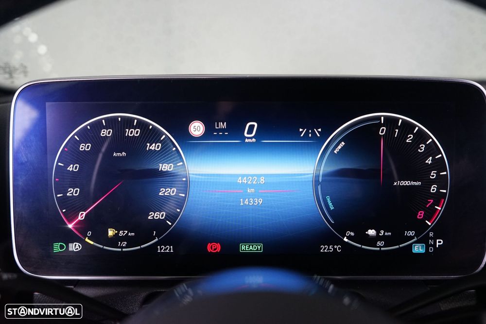Mercedes-Benz C 300 e T 9G-TRONIC AMG Line - 30