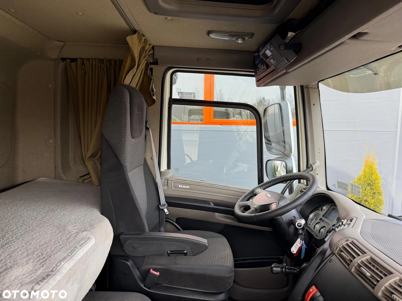 DAF DAF CF XF 75.360 // 6x2 // E5 // chłodnia 21 Epal // sypialka // klima // winda pod spód - 31