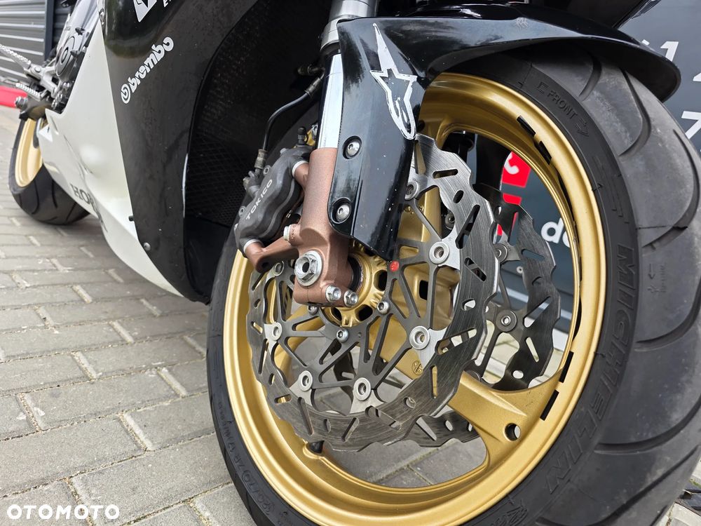 Honda CBR - 29
