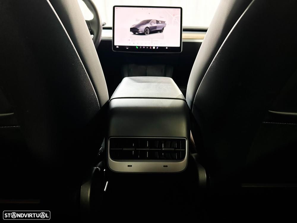 Tesla Model Y Long Range Dual Motor AWD - 25
