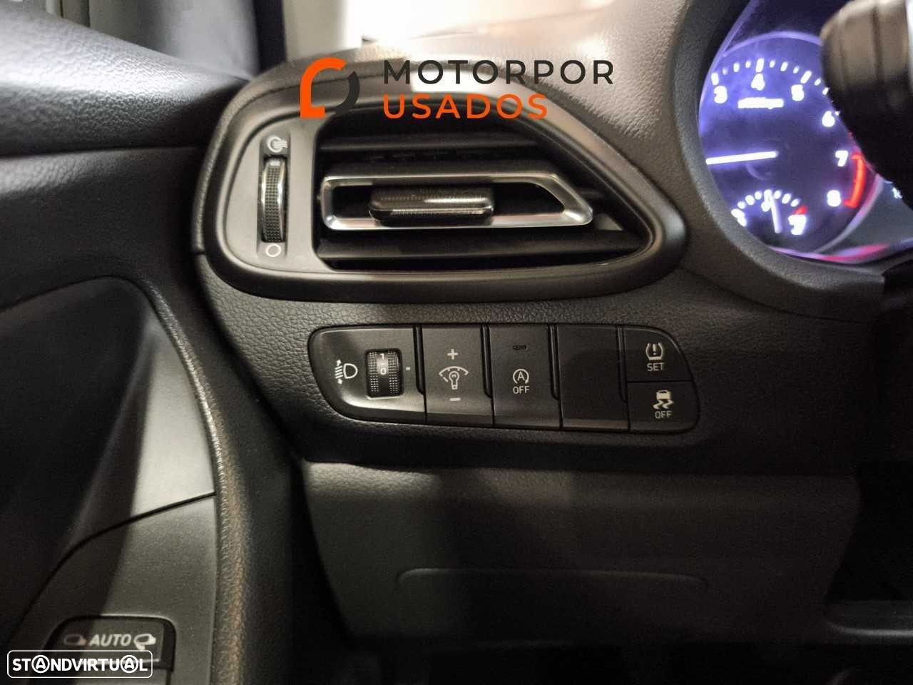 Hyundai i30 - 19